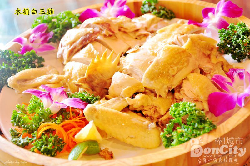 台南美食-「關子嶺竹香園」雞料理創意新品-預約才吃得到的木桶白玉雞
